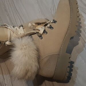 Beige Winter Boots